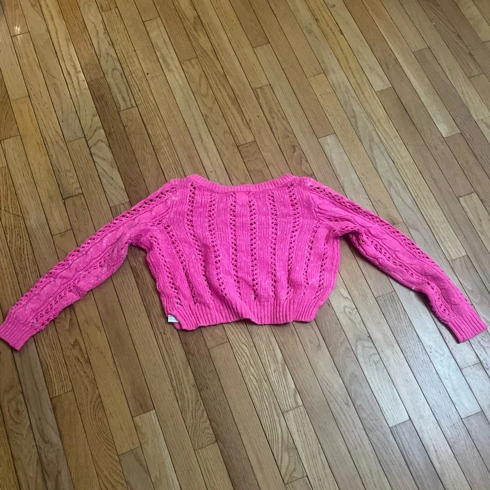 Hollister Cropped Pink Cable Knit Sweater - Picture 3 of 3